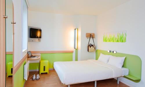 Ibis budget Orléans Sud Comet - photo 3