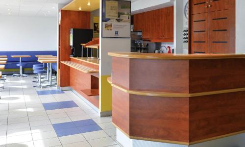 Ibis budget Orléans Sud Comet - photo 1